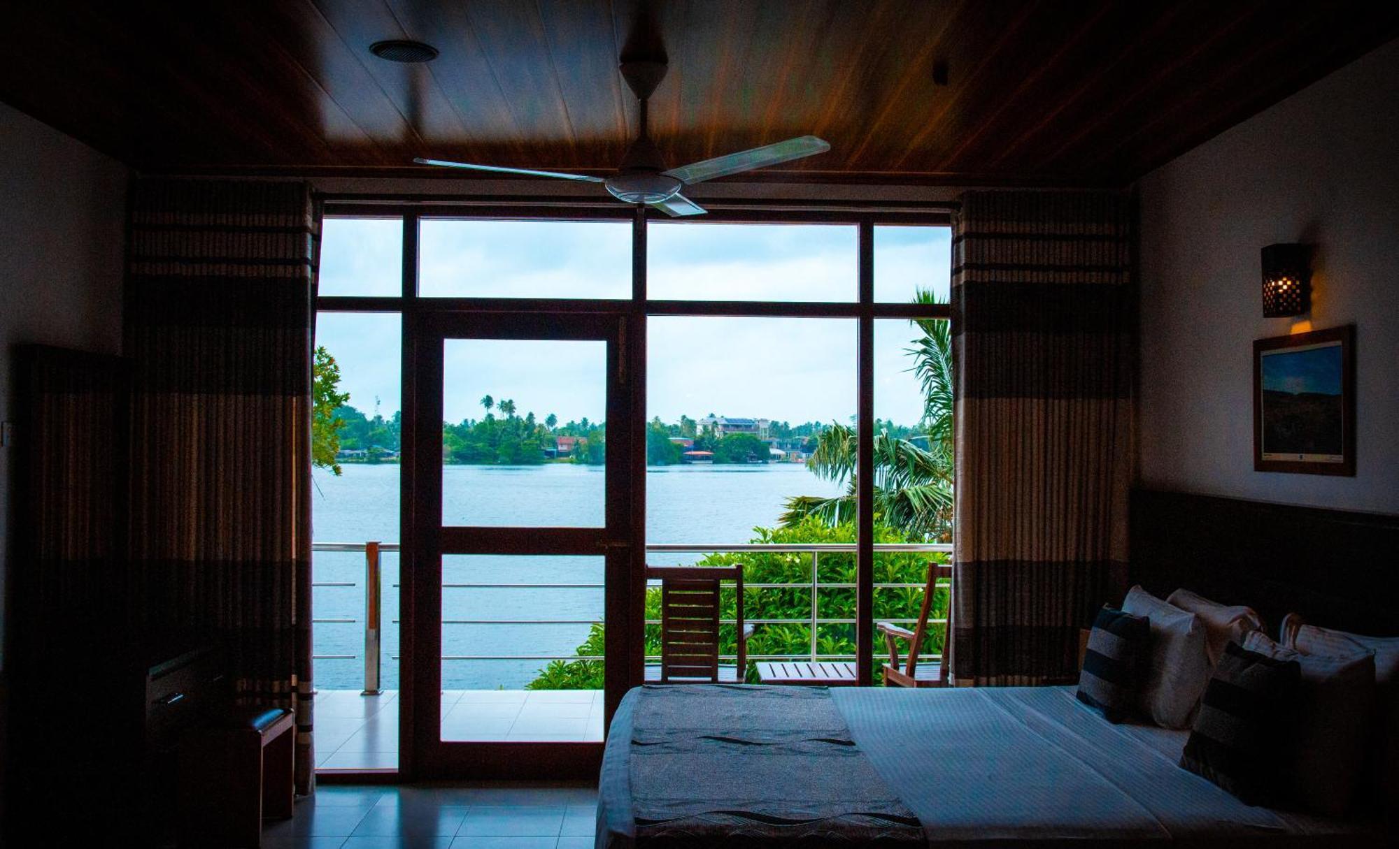 Riverside Inn Fuji Bentota Bagian luar foto