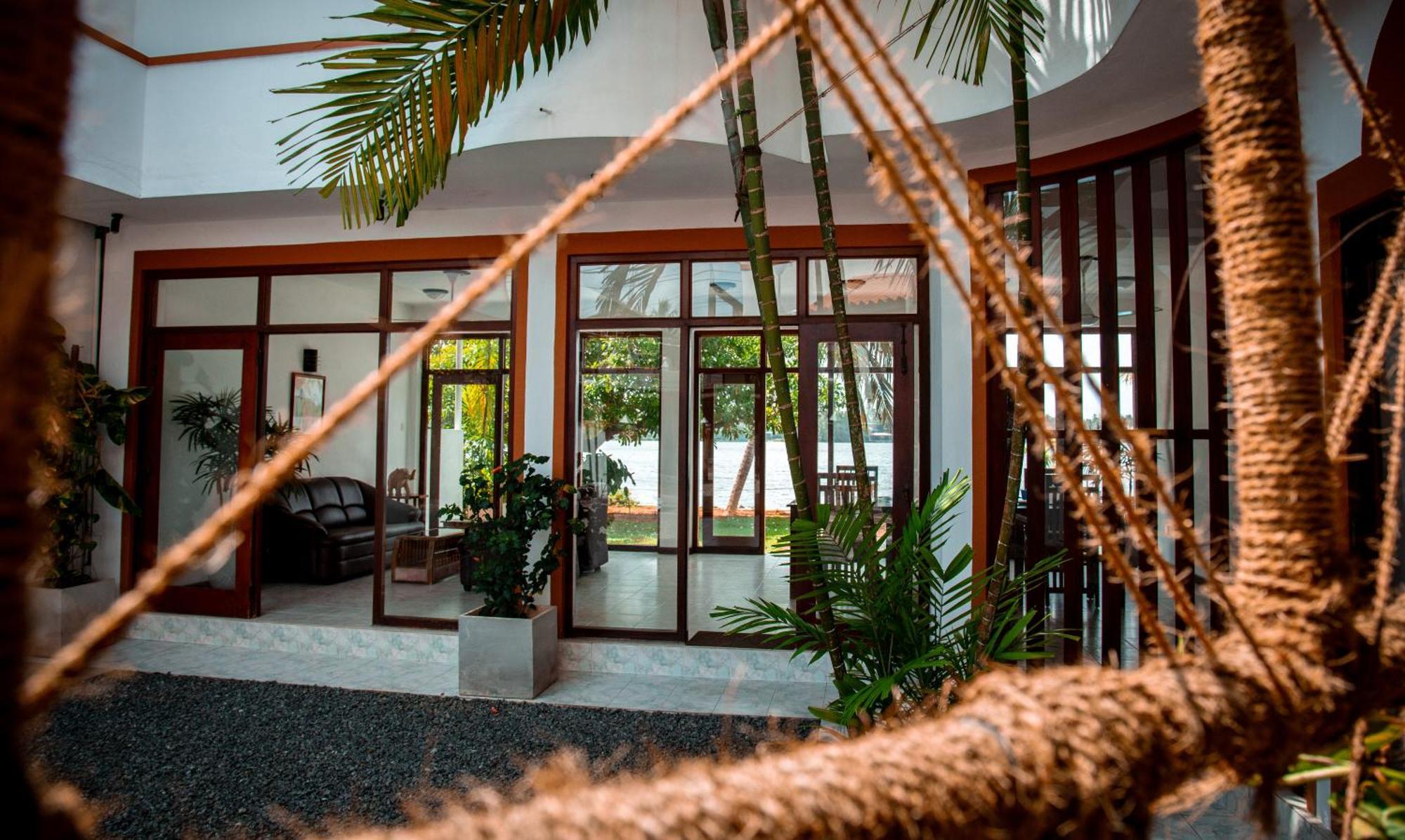 Riverside Inn Fuji Bentota Bagian luar foto