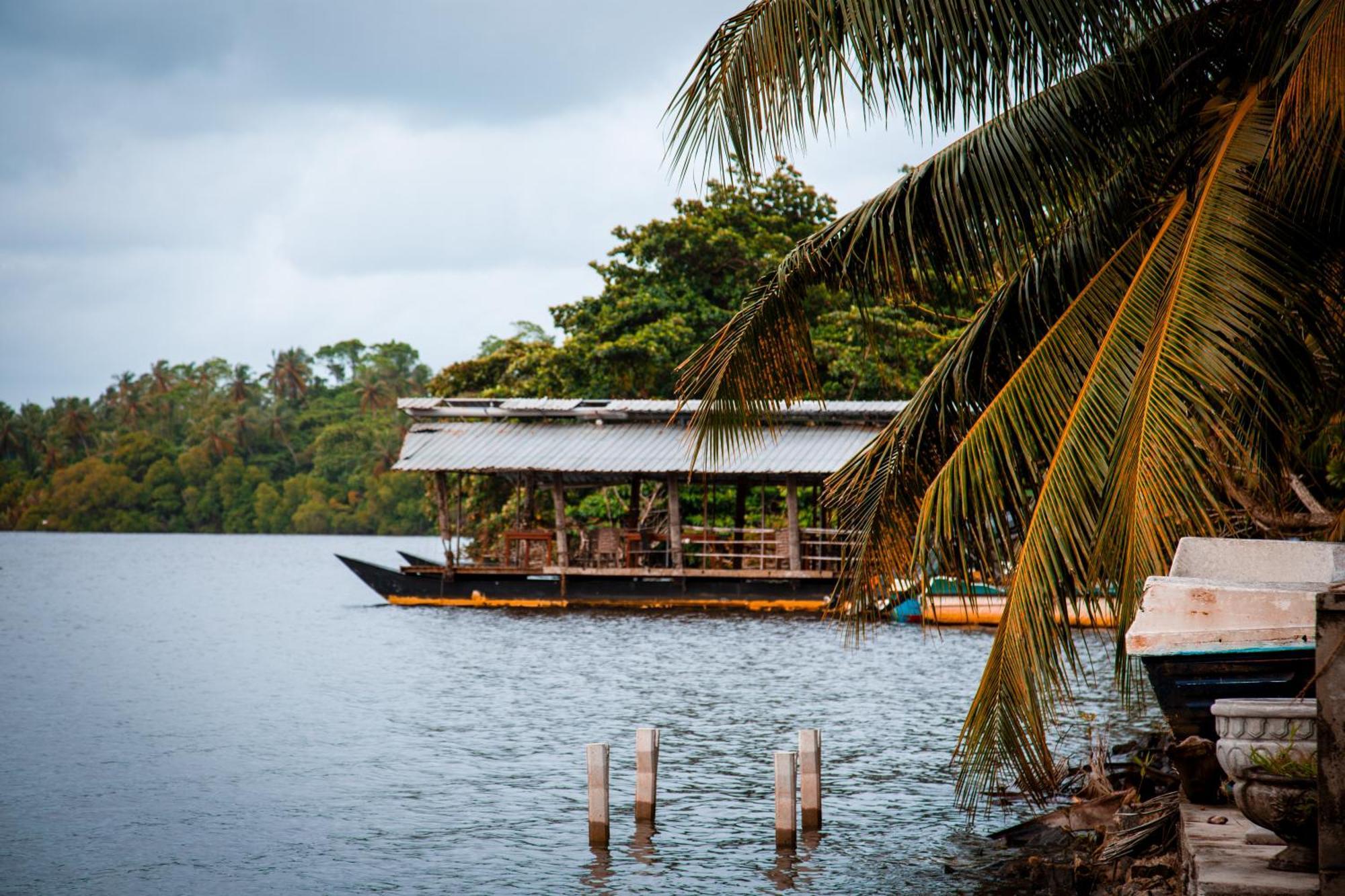 Riverside Inn Fuji Bentota Bagian luar foto